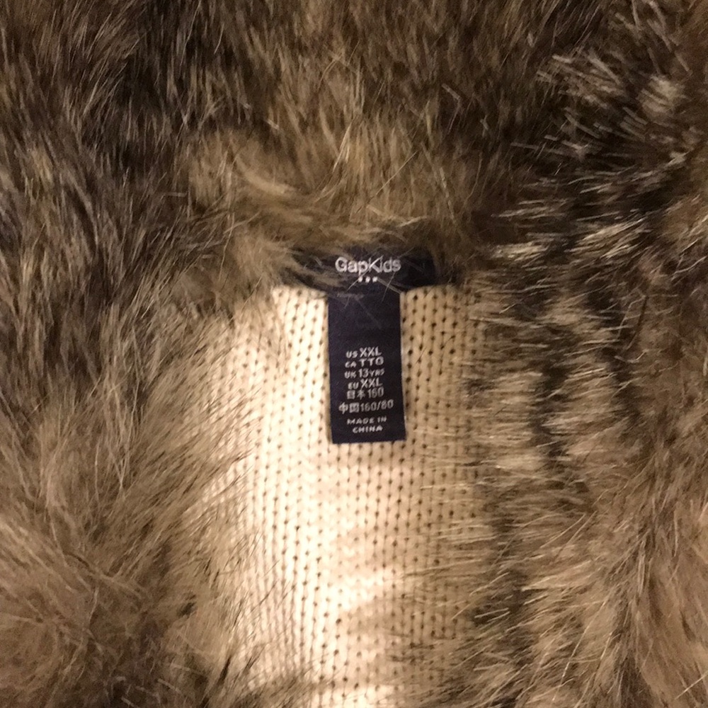Gap XXL faux fur collar sweater